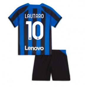 Inter Milan Lautaro Martinez #10 kläder Barn 2022-23 Hemmatröja Kortärmad (+ korta byxor)